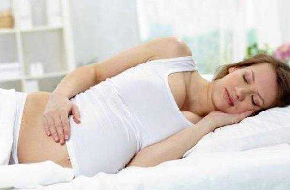 孕中期如何缓解肚子发紧的不适感？